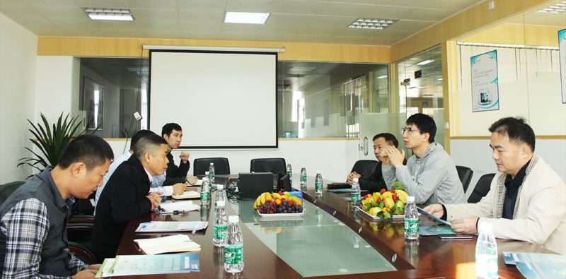中國動物衛(wèi)生與流行病學(xué)中心李鵬博士蒞臨我司考察