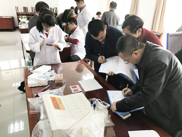 專(zhuān)家現(xiàn)場(chǎng)觀察結(jié)果